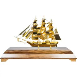 mô hình thuyền buồm mạ vàng