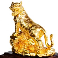 Tượng hổ phong thủy dát vàng