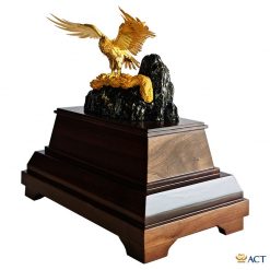 Tượng đại bàng phong thủy đế gỗ óc chó
