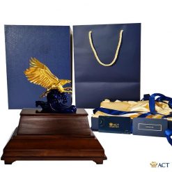 Tượng chim đại bàng tặng sếp