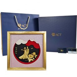 Tranh cô dâu chú rể dát vang 24k