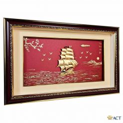 tranh thuyền buồm dát vàng